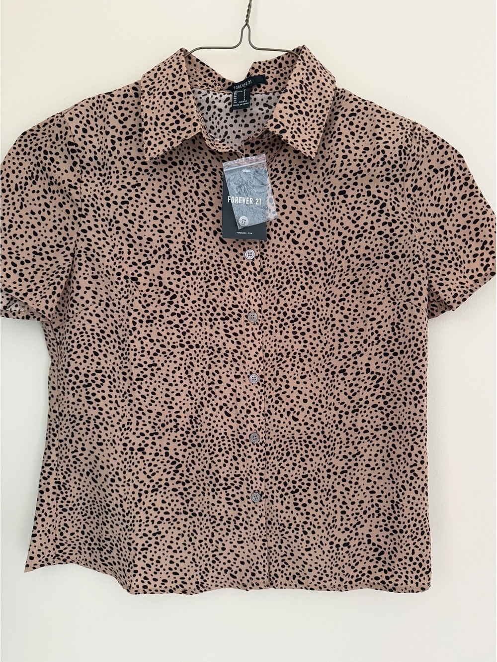 NWT Forever 21 leopard button down, small